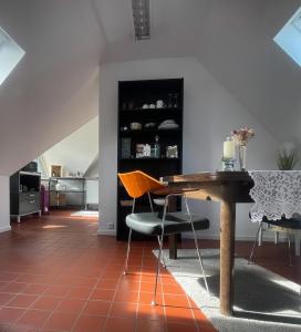 Ruang duduk di Charmante Wohnung im Hinterhof