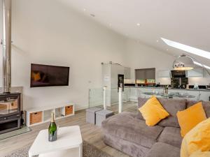 TV/trung tâm giải trí tại Waterside Lodge Five -Uk38263