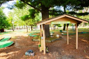 Gallery image of Bonanza Camping Resort in Wisconsin Dells +29 photos