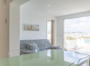 Posezení v ubytování Luisamar Sea View