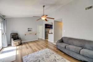 Imagen de la galería de Charming Jacksonville Abode with Patio!, en Jacksonville