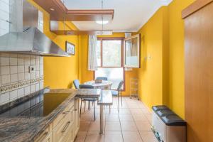 Η κουζίνα ή μικρή κουζίνα στο Naranjo House en pleno centro Telde