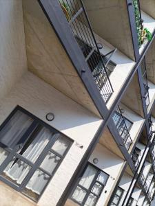 Balkoni atau teres di Craftsmanship maboneng 65