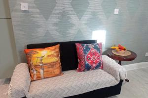 Χώρος καθιστικού στο Apartment - Sleeps 4 - Parking - WiFi +3 φωτογραφίες