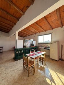 Nhà bếp/bếp nhỏ tại Alojamiento Masvernat 3