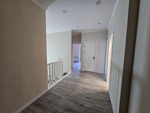 Φωτογραφία από το άλμπουμ του Двухэтажная квартира на Элебаева σε Bishkek