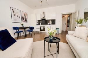 Kuchyň nebo kuchyňský kout v ubytování Charming Vienna Flat - near Metro & Volksoper