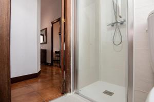 Et badeværelse på Alojamiento acogedor