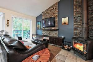 TV/trung tâm giải trí tại 53 chemin de la Cornciche