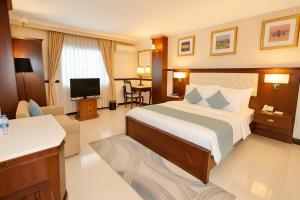 Televisyen dan/atau pusat hiburan di S79 Saigon Garden Hotel & Spa