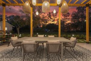 Gambar di galeri bagi Welcome to Casa Tallman - Your Exclusive 3-Acre Private Retreat di Haines City