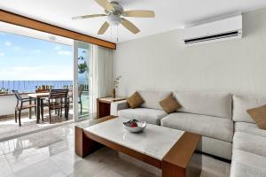 Posezení v ubytování Grand Miramar A202