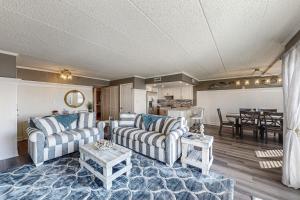 Η κουζίνα ή μικρή κουζίνα στο White Marlin 308B