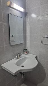 Un baño de Sukoon - A Niyaraa Stay - Gem in Omaxe Vrindavan 28 fotos más