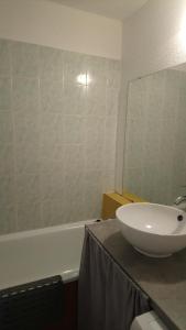 Et badeværelse på Appartement corbier soyouz vanguard