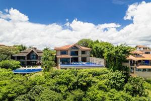 Bazén v ubytování Villa Los Sueos 6 Br Pool & Bbq Terrace nebo v jeho okolí