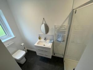 Koupelna v ubytování Fionnlagh Cottage + 15 fotografií