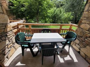 Μπαλκόνι ή βεράντα στο Très bel appartement à Serre Chevalier à proximité des pistes et des commerces