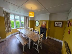 Χώρος καθιστικού στο Lowenek House +18 φωτογραφίες