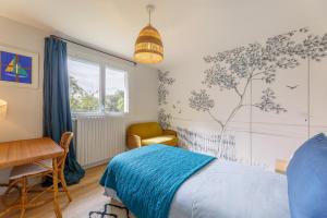 Postel nebo postele na pokoji v ubytování Le Petit Eden - Longère normande au cœur des champs