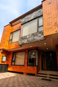 Bygningen som feriehuset ligger i