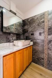 Et badeværelse på Moderna Casa Cuenca