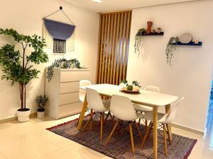 Gambar di galeri bagi Sunny 3 bedrooms Apartment - balcony and workspace di Kenitra