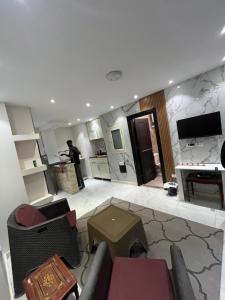 Dapur atau dapur kecil di ستديو فاخر بحدائق الاهرام