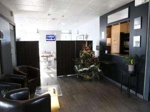 Gallery image of Comfort apartment near central Paris in Chevilly-Larue +16 photos