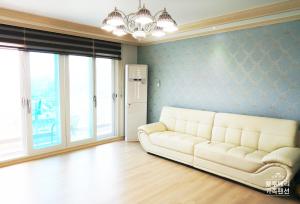 Area soggiorno di Geoje Blueberry Pension