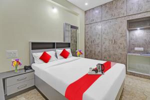 Imagen de la galería de Hotel O I Care With Greenery Comforts, en Tumkūr