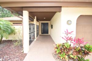 Φωτογραφία από το άλμπουμ του Canal Front Pool Home in Palm Coast σε Bon Terra +69 φωτογραφίες