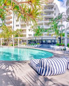 Hồ bơi trong/gần Surfers Paradise - Huge Family Apartment