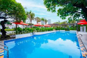 Бассейн в Sujet Beach Hotel and Apartment Danang by Haviland или поблизости