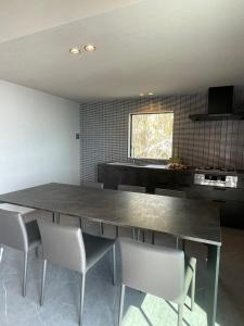 Οι επιχειρηματικές εγκαταστάσεις ή/και οι αίθουσες συνεδριάσεων στο plage-M & Ciel Bleu