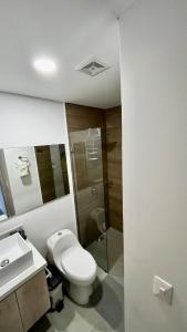Un baño de Samaia Loft 20 fotos más