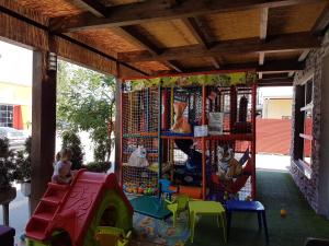 Večerní zábavní program pro hosty v ubytování Hostel Kristal