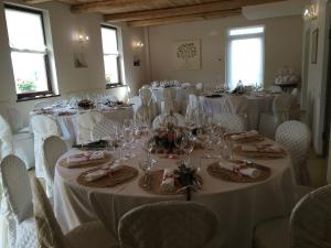 ห้องอาหารหรือที่รับประทานอาหารของ Residenza San Bartolomeo