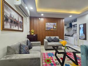 Χώρος καθιστικού στο Ultra Luxury Flat 1021 By Bliss Stay