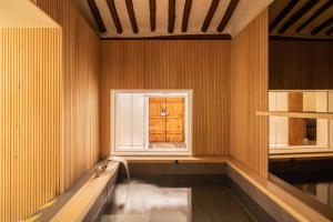 Φωτογραφία από το άλμπουμ του Luxury Hanok Alley Haven στη Σεούλ