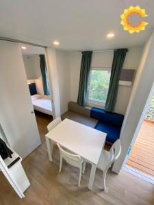 Billede fra billedgalleriet på GlampChalet 5 Persone Pool&Parking-Pietra Ligure i Pietra Ligure