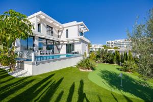 Κήπος έξω από το Villa de Lujo c Piscina Climatizada, las Colinas