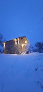 Vreto Stone House v zimě