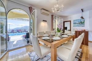 Φωτογραφία από το άλμπουμ του Villa Orhidea σε Ičići