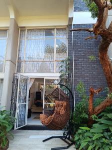Φωτογραφία από το άλμπουμ του Best location 1-Bed Apartment in Harare σε Harare