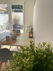 Khu vực ghế ngồi tại Le studio entre Nantes et bord de Loire