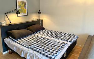 Ένα ή περισσότερα κρεβάτια σε δωμάτιο στο 1 Bedroom Nice Apartment In Helsingør +2 φωτογραφίες