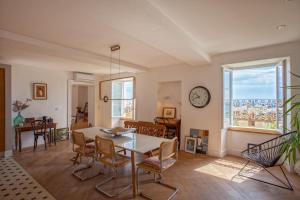 Posezení v ubytování Le Saint-Jean + 25 fotografií