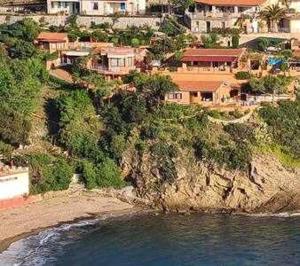 Fotografie z fotogalerie ubytování Appartamento a picco sul mare "La Meridiana" v destinaci Capoliveri