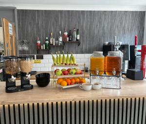 Jídlo v hotelu nebo okolí